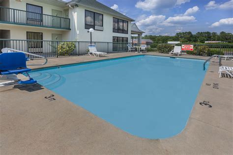 Days Inn by Wyndham Sanford | Sanford, NC Hotels