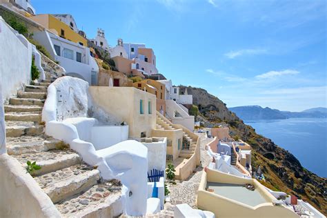 Santorini, Greece | Pedro Szekely | Flickr