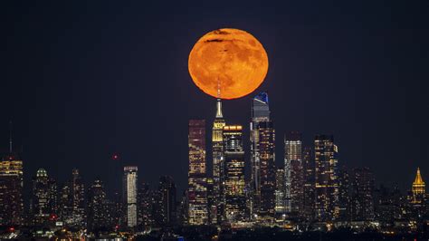 Sturgeon supermoon lights up skies around the world (photos) | Space