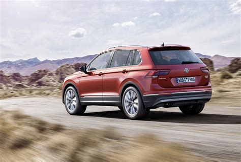 2016 Volkswagen Tiguan Launched with Only Two Engines, First Specs ...