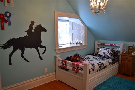 Pin by Sophie Pedzich on DANICAS horse themed room | Horse themed ...