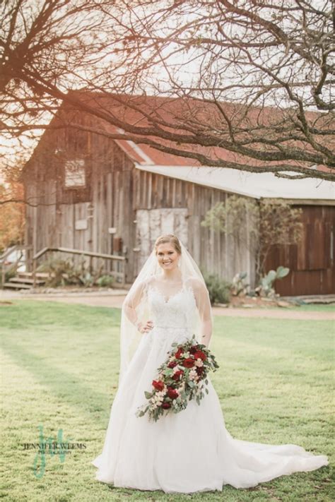 Gruene Bridal Session | Austin Wedding Photographer Jennifer Weems