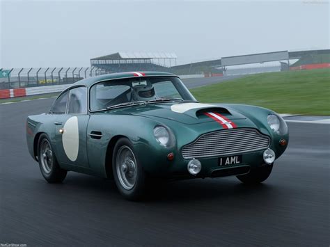 Aston Martin DB4 GT Continuation