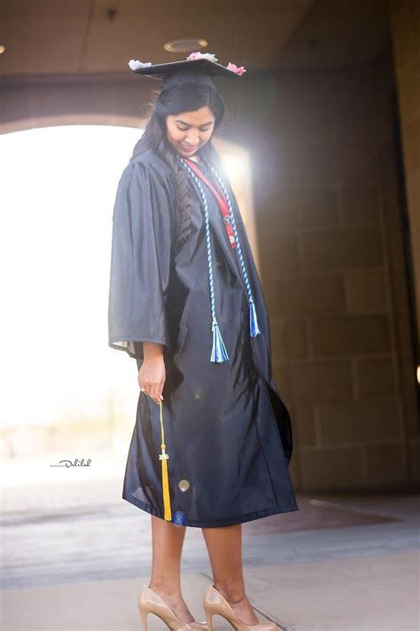 Texas Tech Nursing School- Graduation Photoshoot- Nurse 👩🏻‍⚕️ | Texas tech nursing, Nursing ...