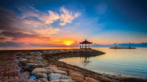 Sanur Beach, Enjoying The Beautiful Sunrise - Traveldigg.com