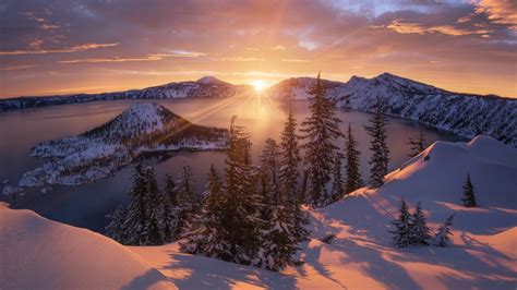 Crater Lake Sunrise | MowryJournal.com