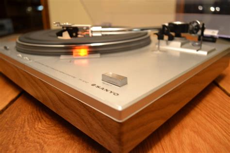 Sanyo TP-1012 Vintage Turntable