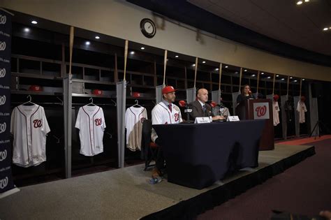 Nationals introduce new manager Dave Martinez - WTOP News