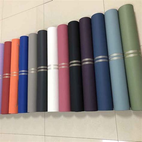 China Logo Design Anti Slip PU Natural Rubber Yoga Mats Manufacturers