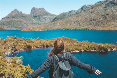 Dove Lake Circuit in Cradle Mountain National Park, Tasmania — Gentri Lee Blog