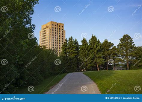 The 21-story Art Deco North Dakota State Capitol in Bismarck Stock ...