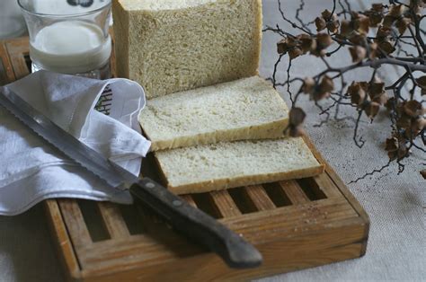 Indonesian Medan Food: Sandwich Loaf ( Roti Tawar Kotak )