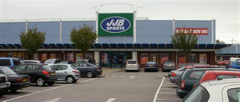 JJB Sports, Newport Retail Park © Jaggery :: Geograph Britain and Ireland