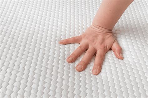 Gel Mattress Topper vs Memory Foam: Which Comes Out on Top? - TopperSpotter