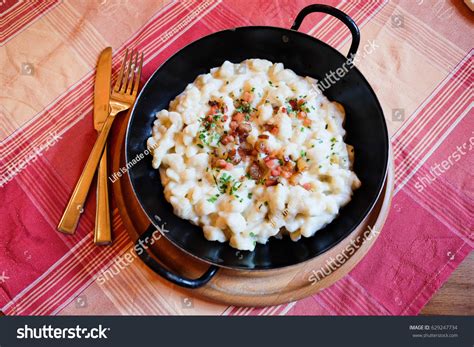 Halushki Bacon Sheep Cheese Slovak Cousin Stock Photo 629247734 ...