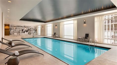 Hilton Chicago Magnificent Mile Suites Hotel