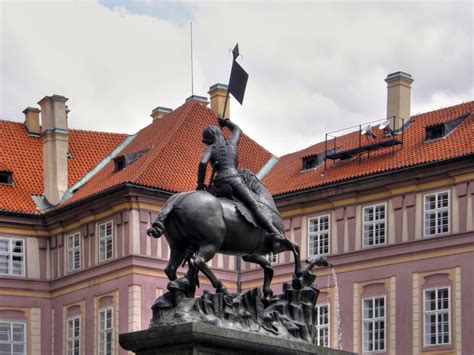 Prague Castle (Pražský hrad) - Prague's must-see attraction