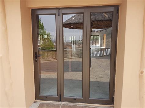 Aluminium Sliding Folding Stacking Door 3 panel Vistafold | Premium ...