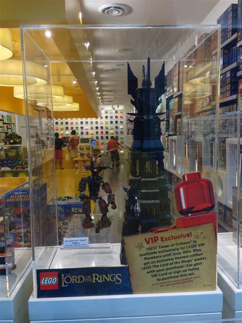 LEGO Tower of Orthanc 10237 Set Display Photos at the LEGO Store! - Bricks and Bloks