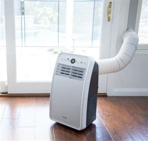 Does A Window Air Conditioner Pull Air From Outside? - HVAC BOSS