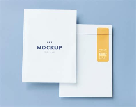 Premium PSD | Business document and envelope mockup