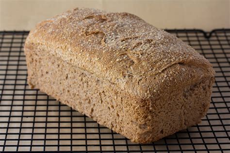 Whole wheat bread - Wikipedia
