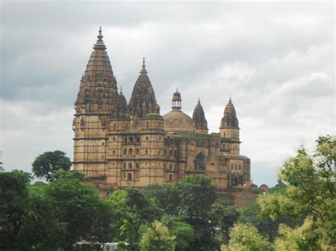 Chaturbhuj temple History timings Chaturbhuj Sthan Orchha Madhyapradesh ...