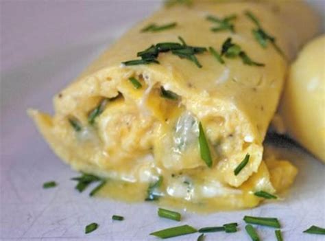 Classic French Omelet Recipe | Just A Pinch Recipes