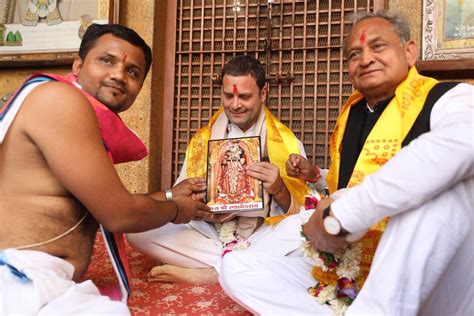 Rahul Gandhi's temple visits are good for Indian secularism - IBTimes India