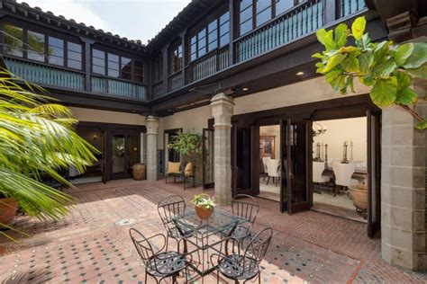 For Sale: Pacific Palisades Mansion Built for Former Tycoon | RISMedia\'s Housecall