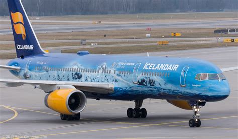 Icelandair / Boeing 757-256 / TF-FIR“80 years of Aviation Livery ...