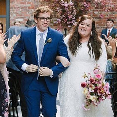 SNL's Aidy Bryant Marries Conner O'Malley - E! Online