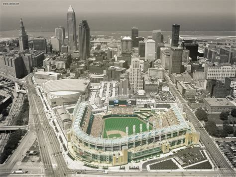 Progressive Field, home of the Cleveland Indians | Cleveland skyline ...