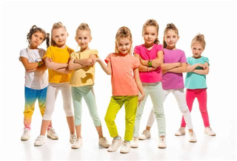 Kinderdisco liedjes; 13 populaire kinderliedjes en dansjes met bewegingen - Mamaliefde.nl | Kids ...