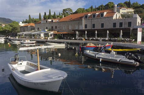 Croatia, Cavtat, Restaurants at harbor stock photo