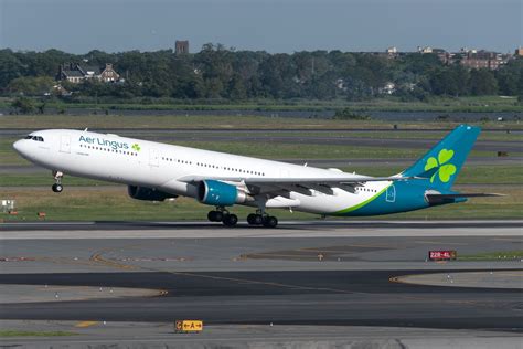 Aer Lingus Operates Its First Flight From Manchester To New York