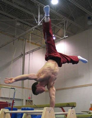 Muscle Jocks: One Arm Handstand