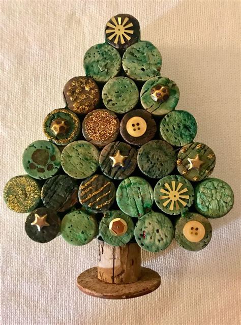 CORK THERAPY Green Wine Cork Christmas Tree | Cork crafts christmas, Wine cork crafts christmas ...