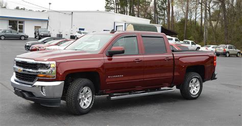 Pre-Owned 2017 Chevrolet Silverado 1500 LT Four Wheel Drive Crew Cab