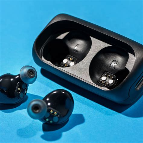 Bragi Headphone review: finally, wireless earbuds worth buying - The Verge