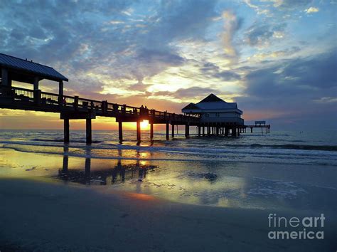 Pier 60 Sunset Photograph by D Hackett - Fine Art America