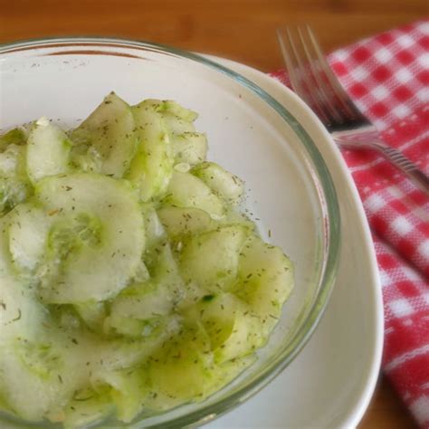 Southern German Cucumber Salad – Omas süddeutscher Gurkensalat Rezept