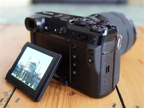 Fujifilm GFX 50R review so far | Cameralabs