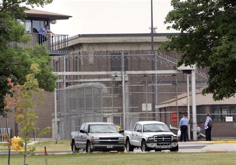 3 more Wisconsin prisoners die from COVID-19, DOC reports | State ...