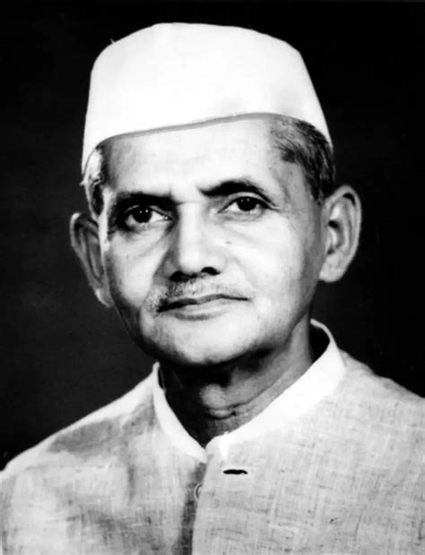 Lal Bahadur Shastri Biography: Early Life, Political Career, Achievements, Awards, Death ...