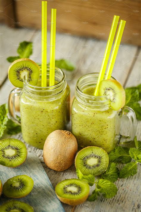 Kiwi smoothie containing kiwi, smoothie, and healthy | Food Images ...