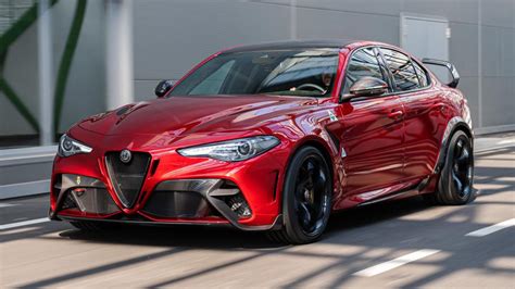 Alfa Romeo Giulia GTAm specs, 0-60, quarter mile, lap times ...