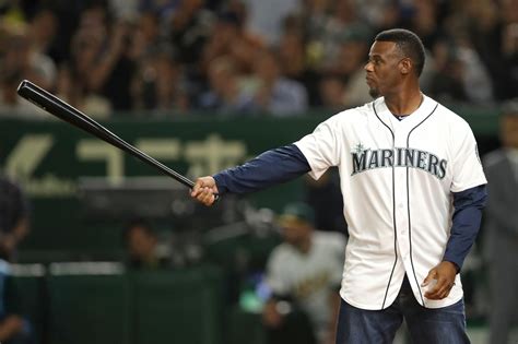 A legend returns: Ken Griffey Jr. gets new job in baseball