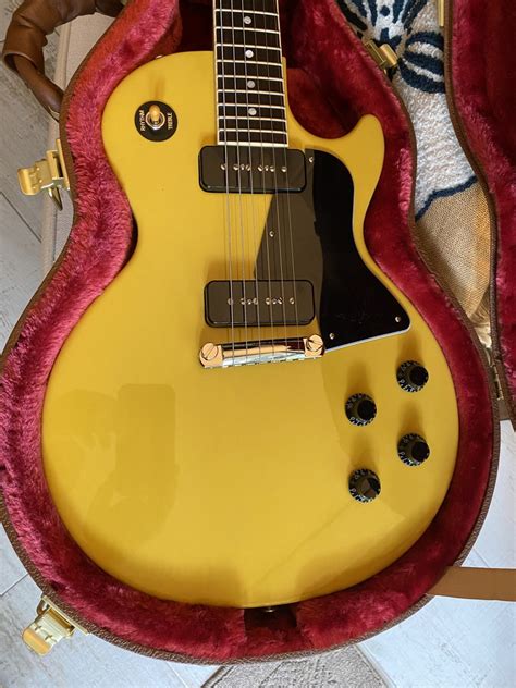 Gibson’s TV Yellow color | The Gear Page