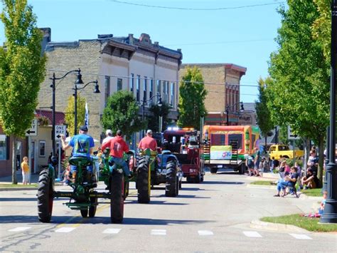 30 of the Best Fall Festivals in Michigan for 2024 - grkids.com